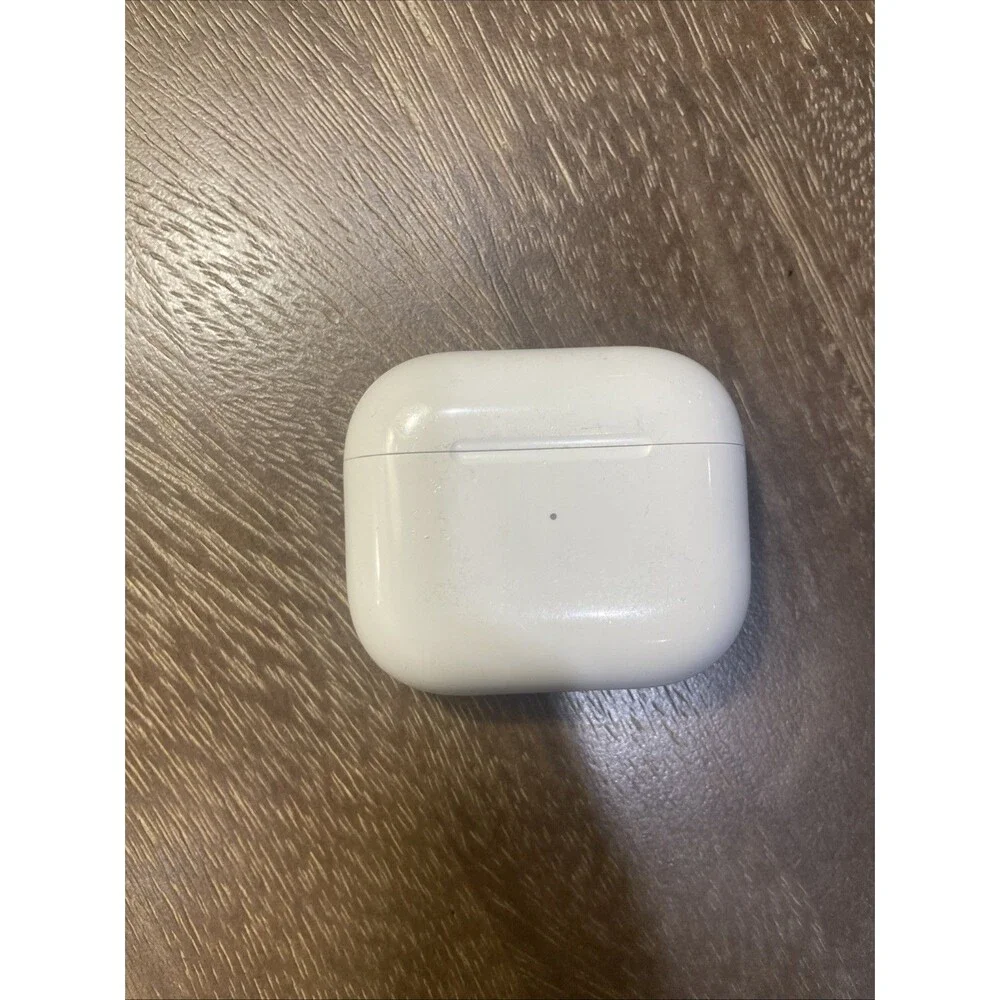 Apple AirPods A2566 3rd Gen Charging Case Genuine Replacement Case Only
